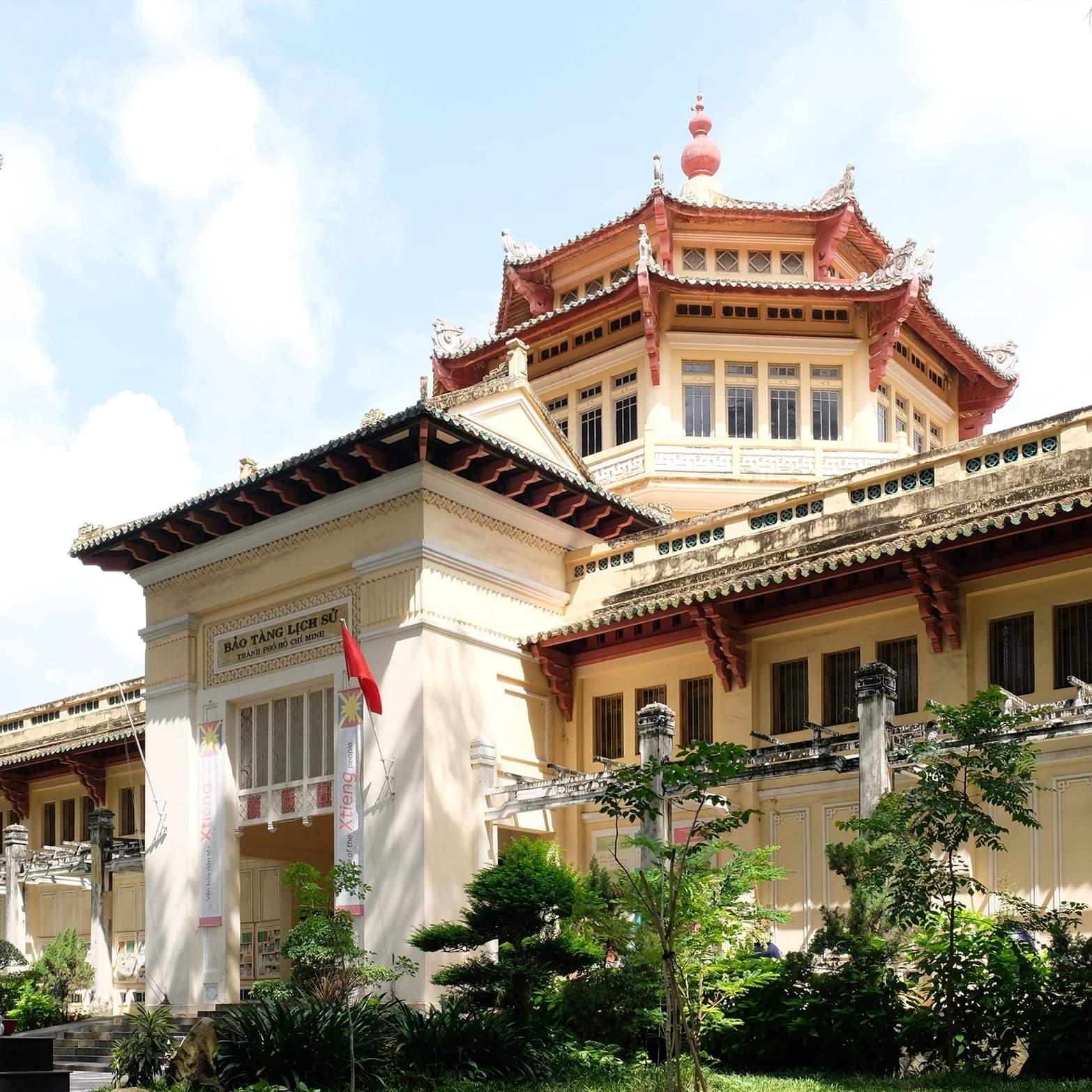 Bảo tàng Lịch sử TPHCM  