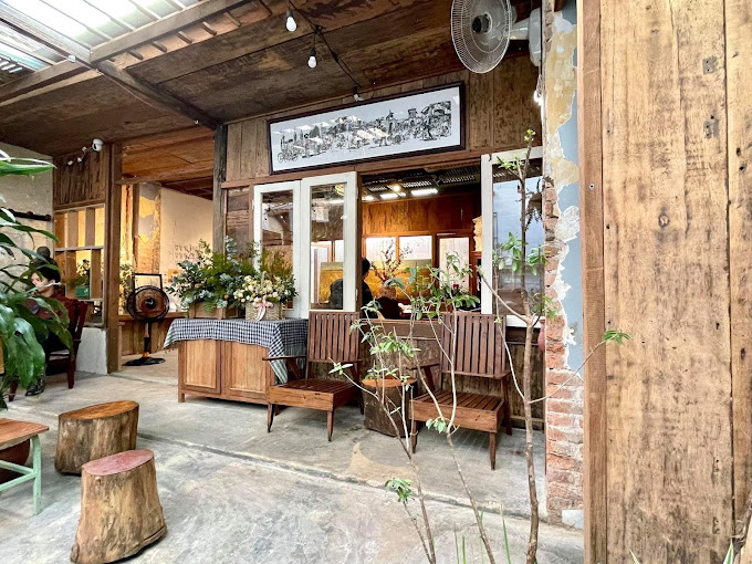hoạ sĩ cafe 