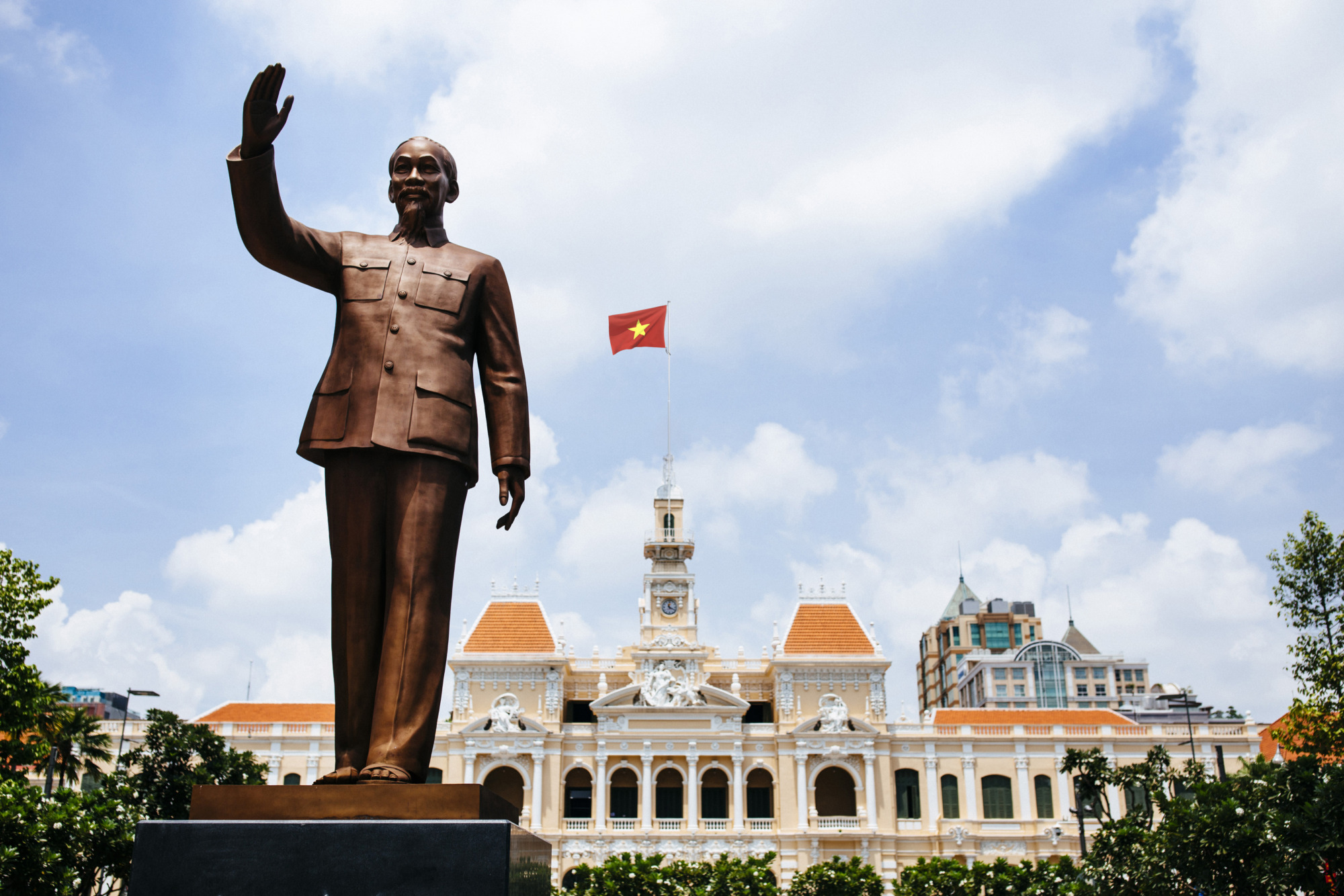 Từ Sài Gòn xưa đến Thành phố Hồ Chí Minh nay  